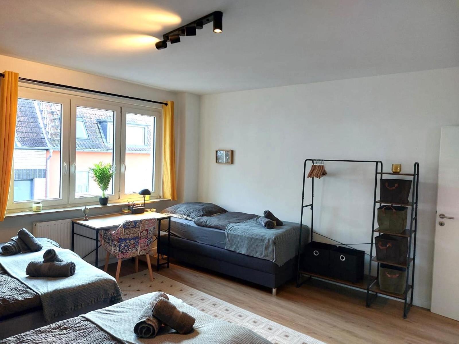 Rtr Essen - Fuer Bis Zu 8 Personen - Voll Ausgestattet - Zentral Limbecker Platz - Messe - Uniklinikum - Smart Tv - Modern Apartamento Exterior foto