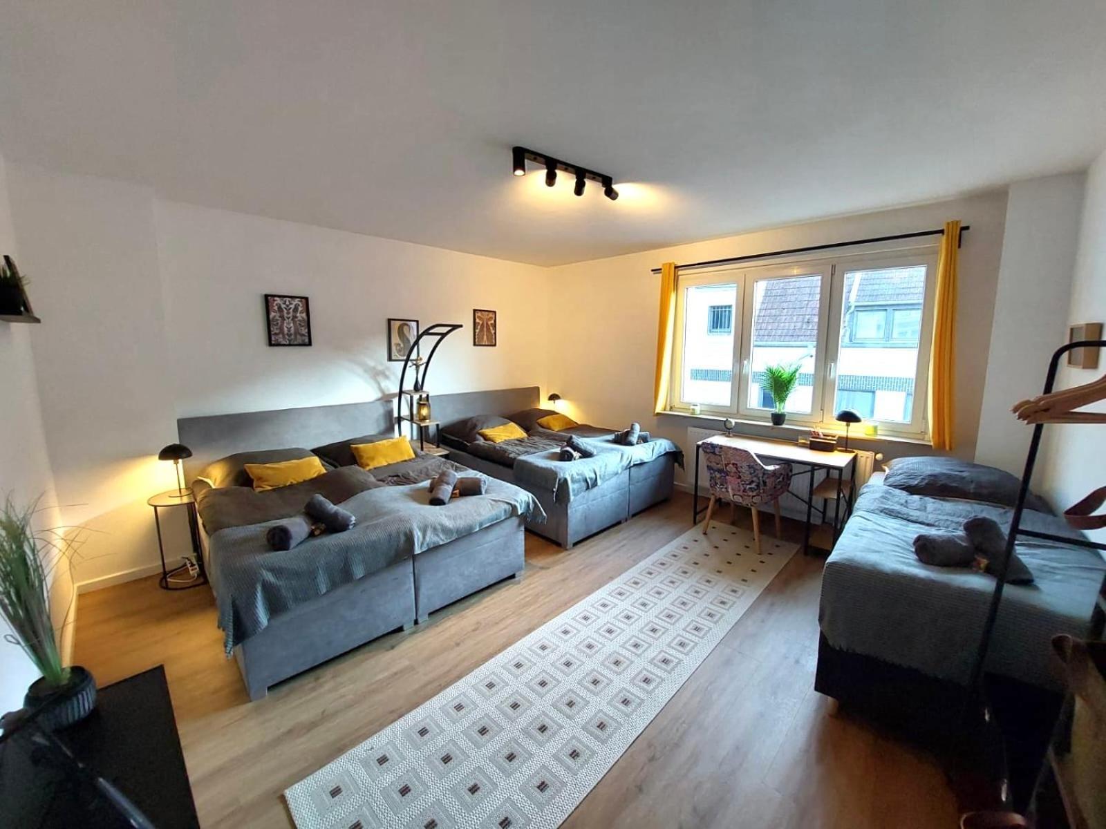 Rtr Essen - Fuer Bis Zu 8 Personen - Voll Ausgestattet - Zentral Limbecker Platz - Messe - Uniklinikum - Smart Tv - Modern Apartamento Exterior foto